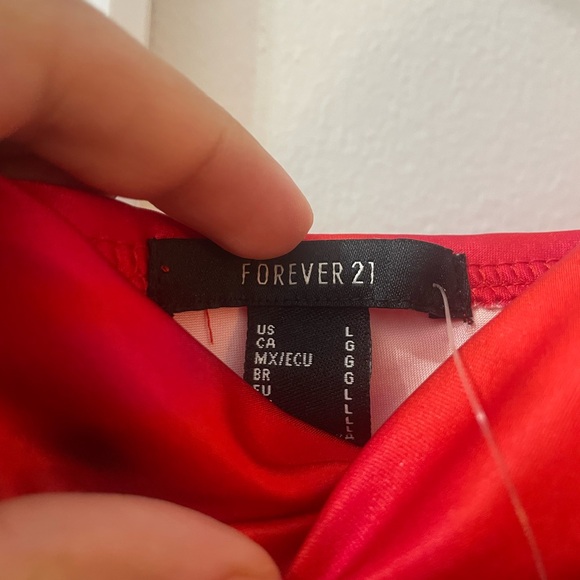 Red Satin Keyhole Midi Dress - Picture 5 of 5